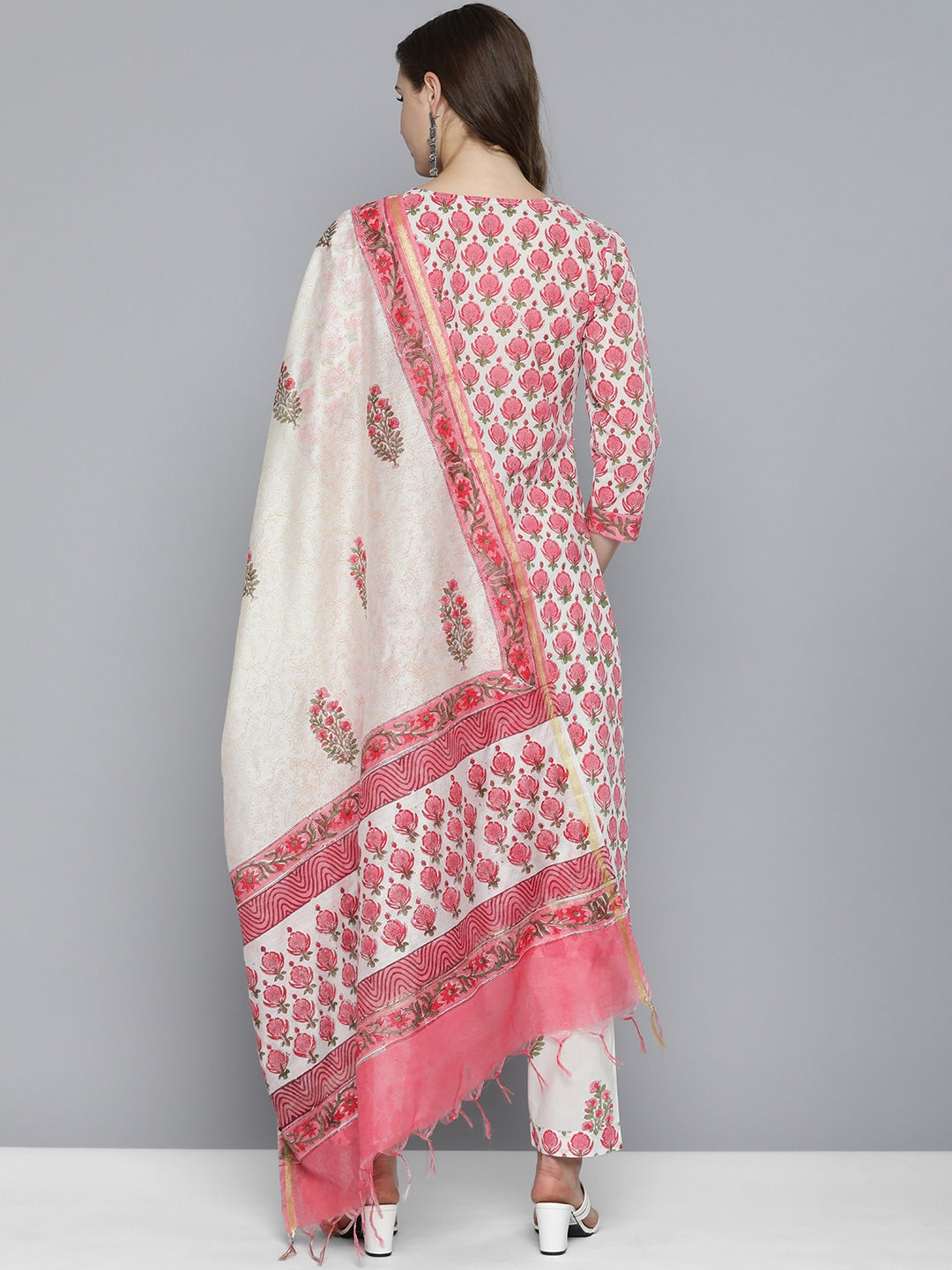 HERE&NOW Women Floral Printed Regular Pure Cotton Kurta with Trousers & With Dupatta