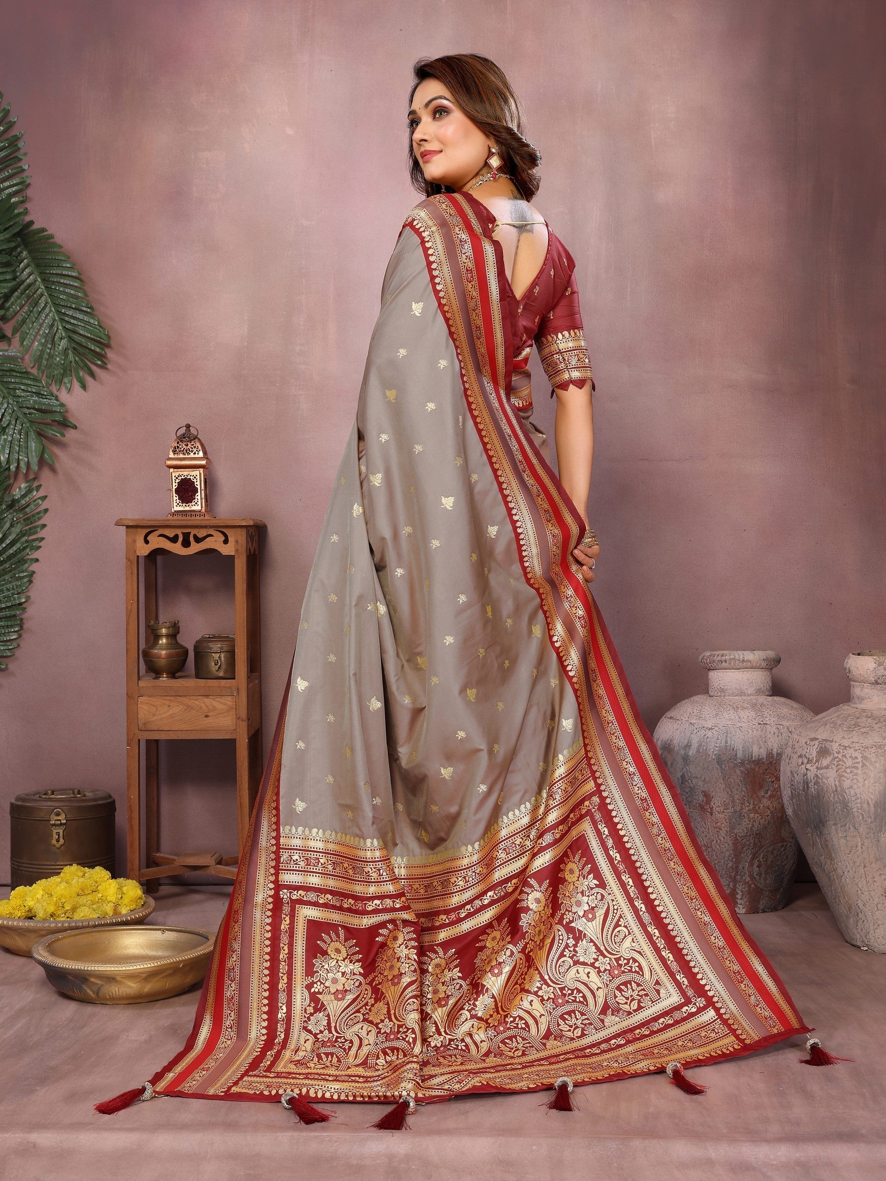 Anaita Grey Handloom Kalamkari Silk Saree With Zari Woven Work
