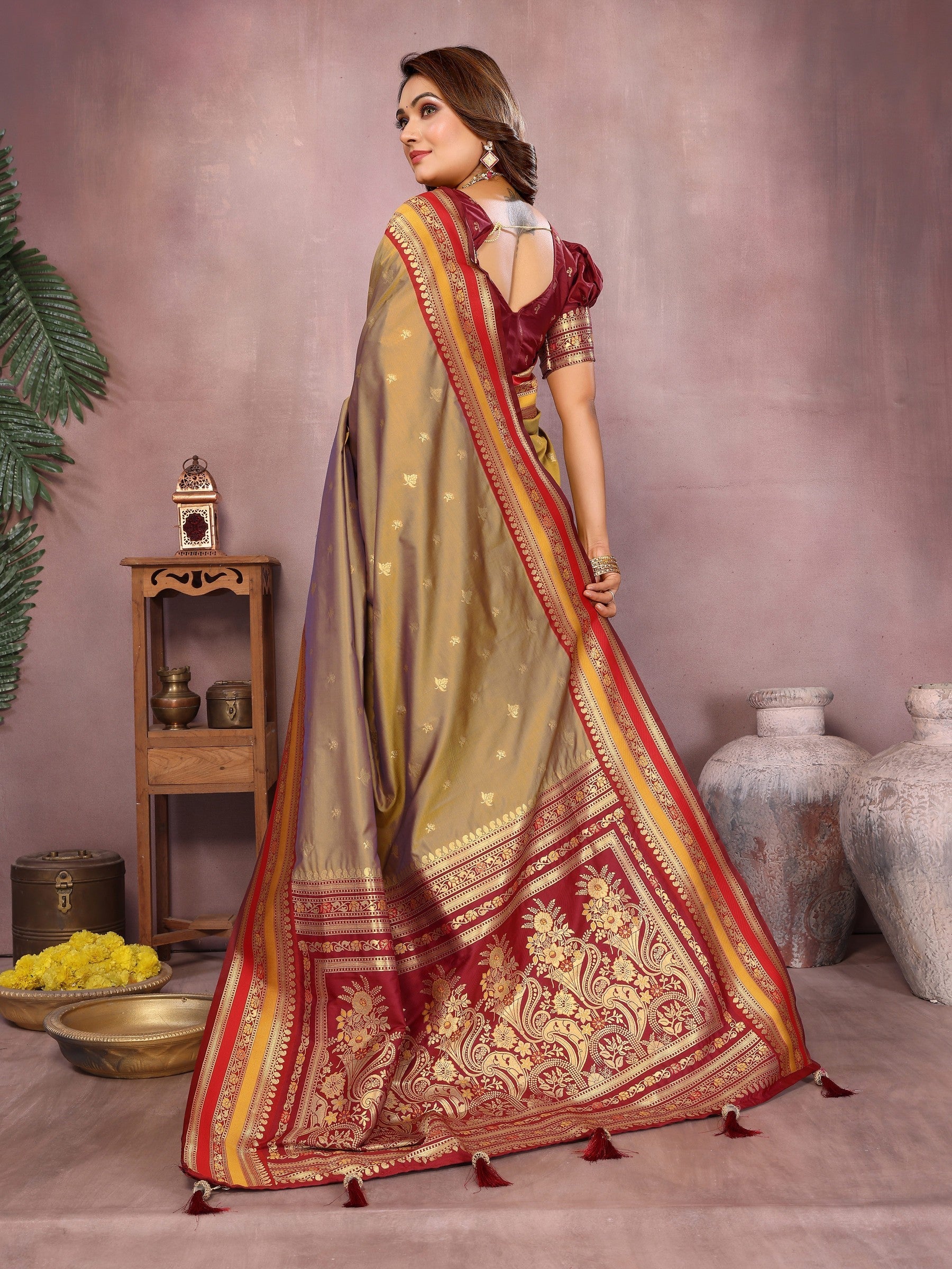 Anaita Gold Handloom Kalamkari Silk Saree With Zari Woven Work