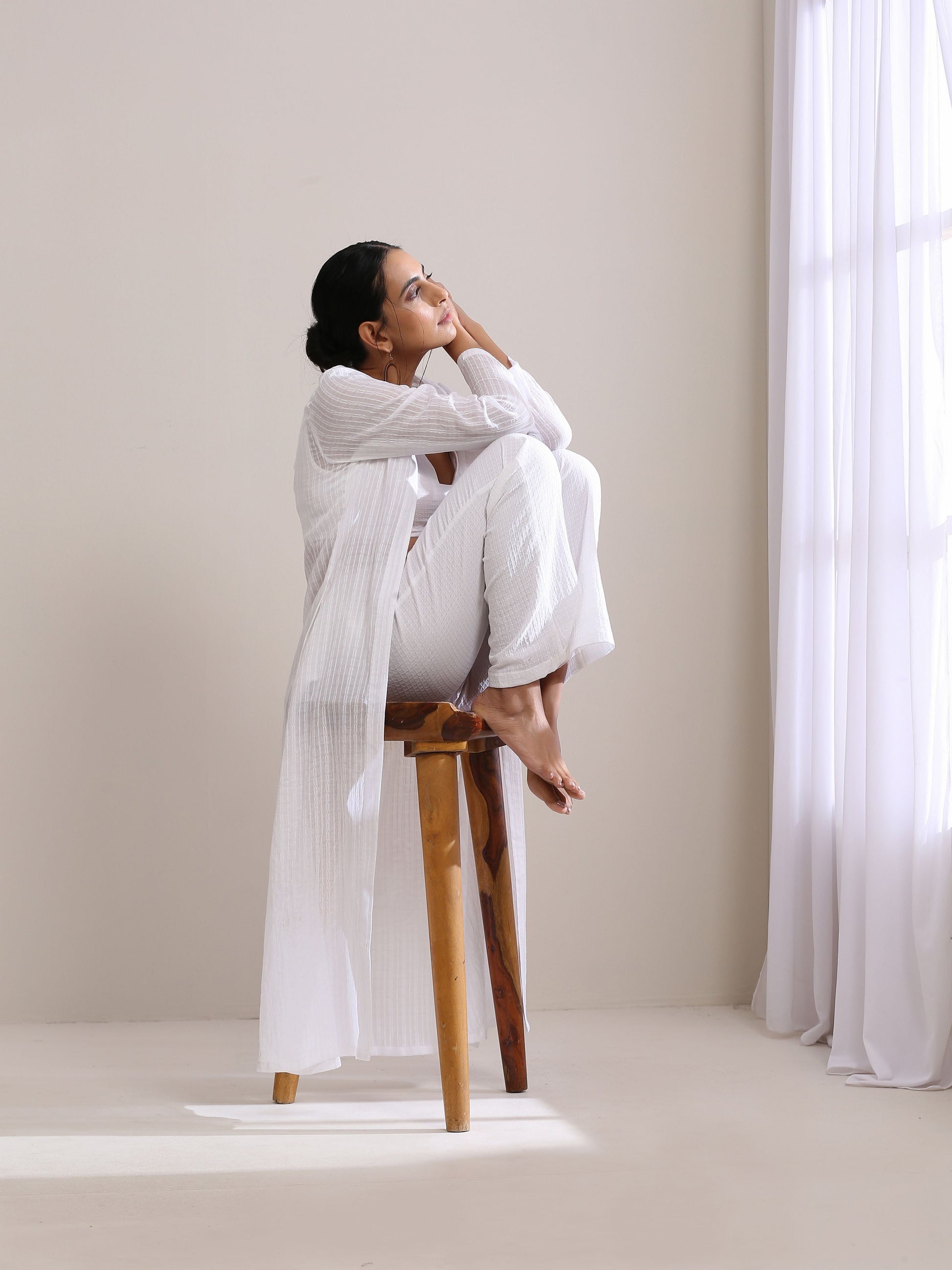 trueBrowns White Dobby Overlay Jacket Blouse Pant Set 
