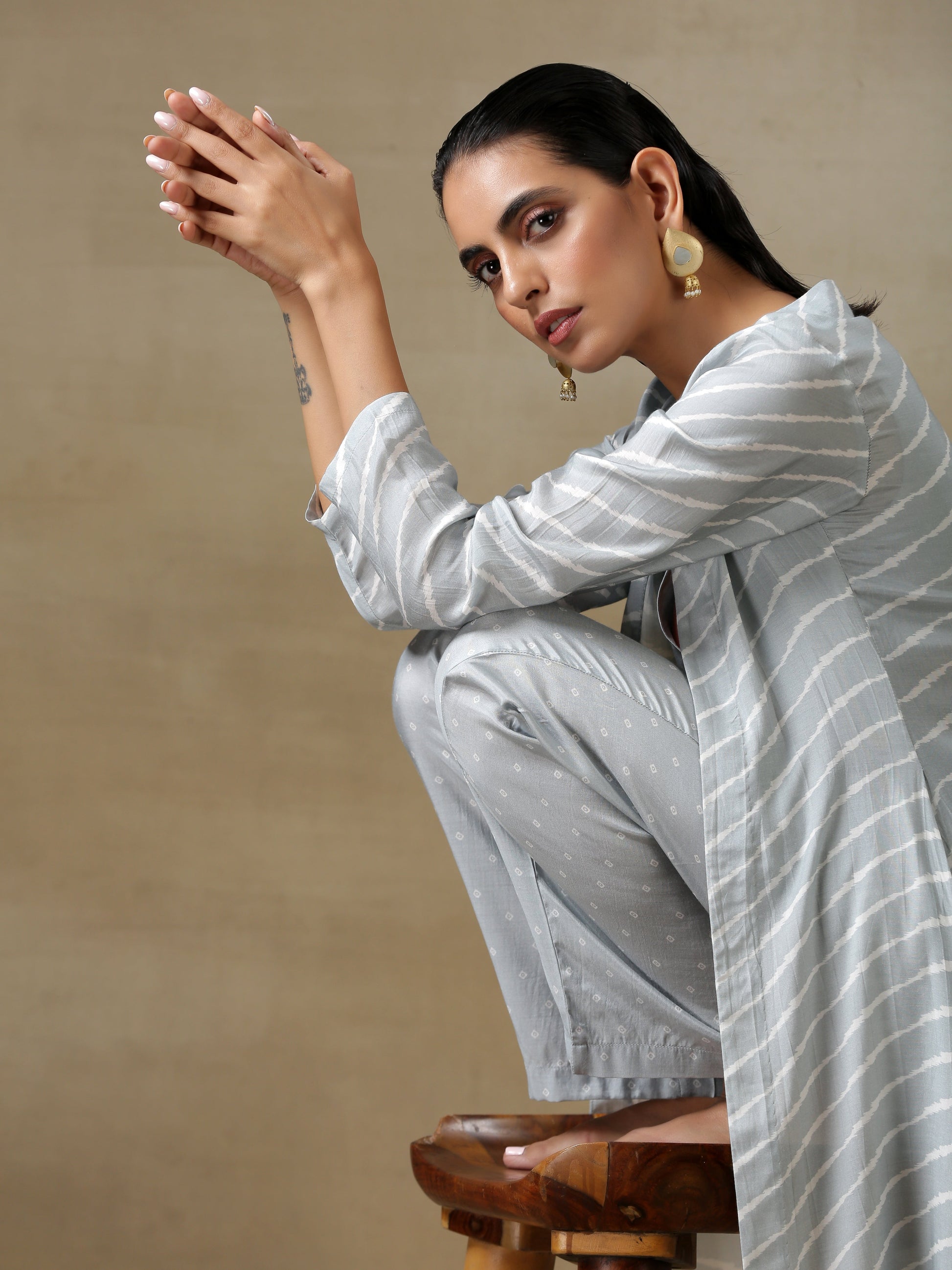 trueBrowns Grey Bandhani Printed Silk Overlay Jacket Blouse Pant Set 