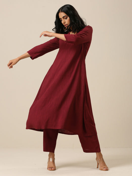 trueBrowns Ruby Wine Slub Texture Back Pleat Kurta Pant Set 