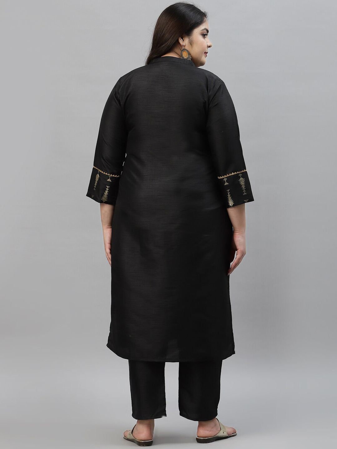 Sztori Plus Size Ethnic Motifs Printed Mandarin Collar Straight Kurta with Trousers