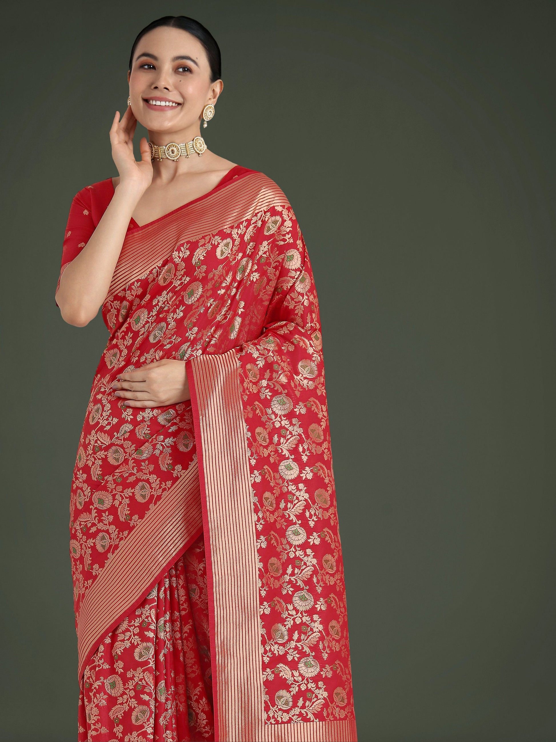 Monjolika Fashion Banarasi Silk Red Zaal Pattern Traditional Saree | Swadesiicart