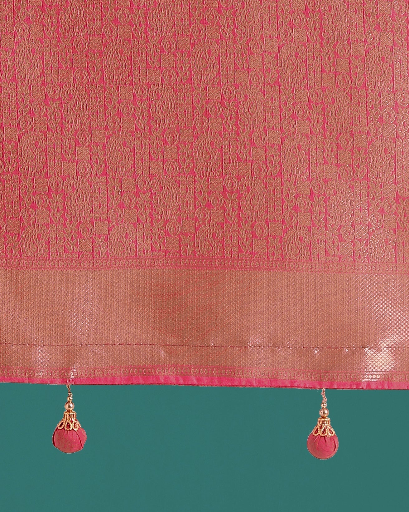 Monjolika Fashion Pink Colour Banarasi Satin Silk Zari Weaving Classic Saree | Swadesiicart