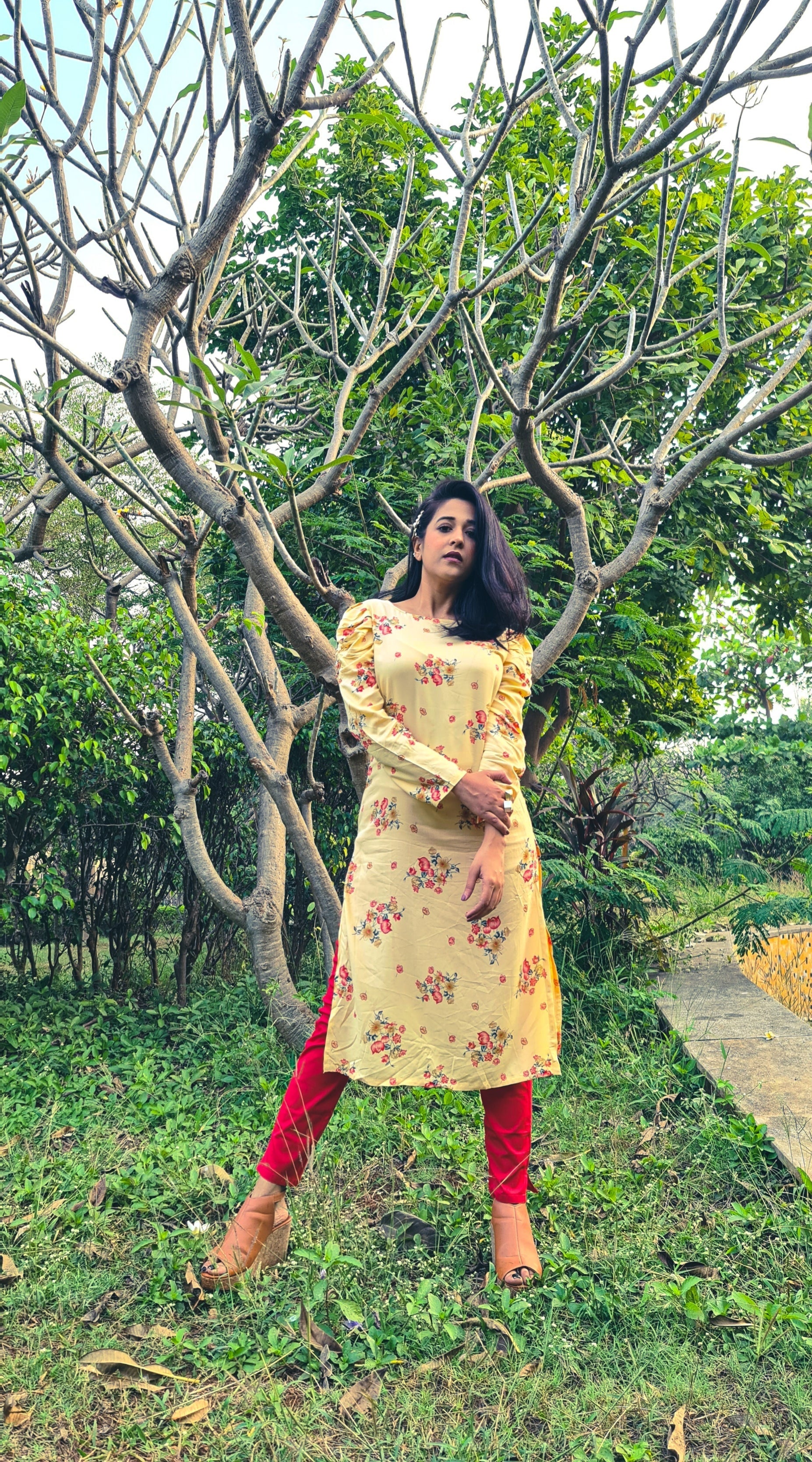 Jompers Women Yellow & Red Floral Printed Kurta
