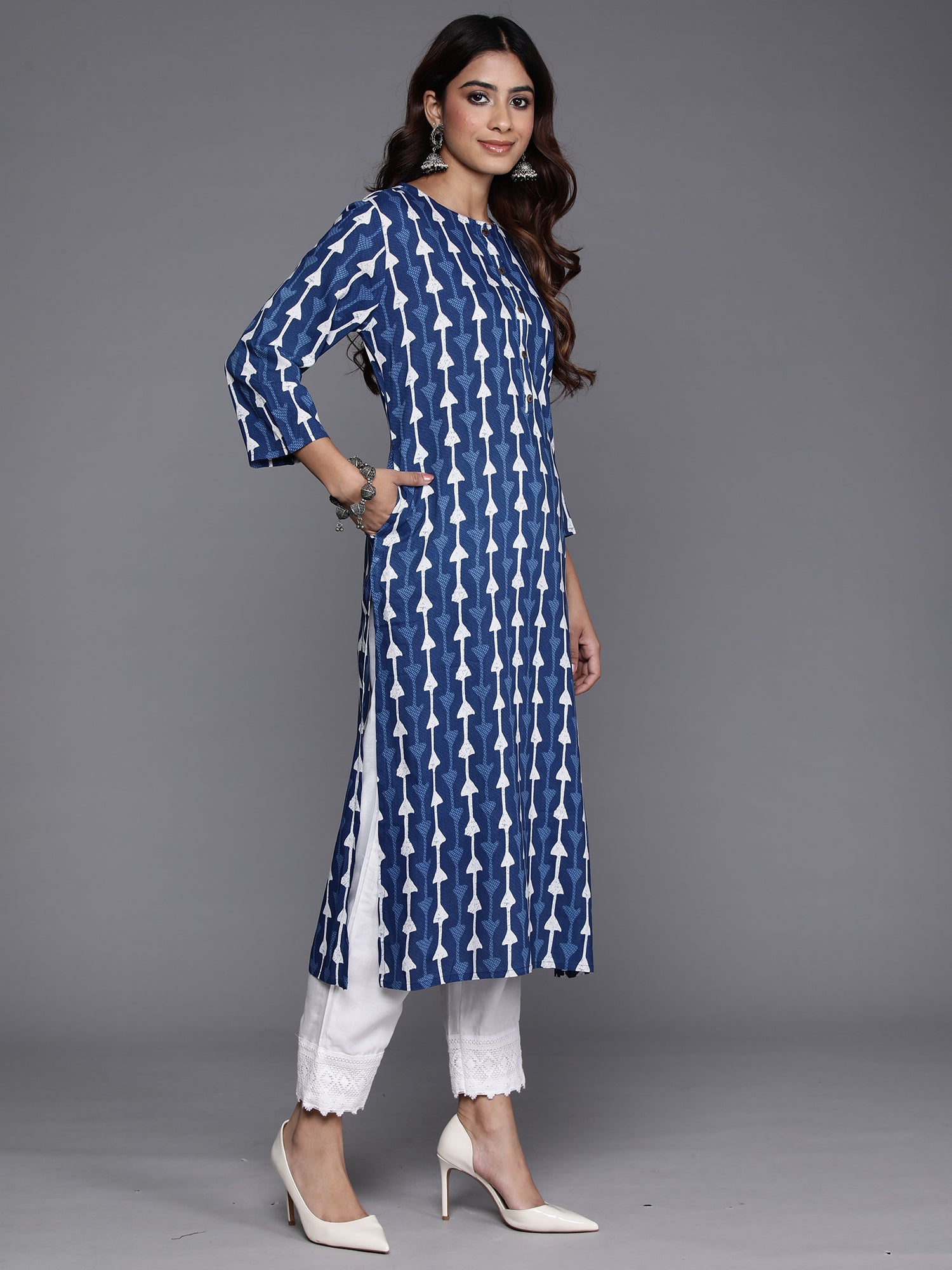 Indo Era Navy Blue Printed Straight Kurta
