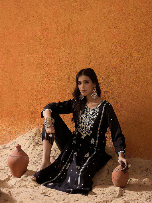 Indo Era Black Embroidered Straight Kurta