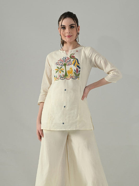 Myshka Women Off White Multicolor Thread Embroidered Tunic Three Quarter Sleeves Round Neck