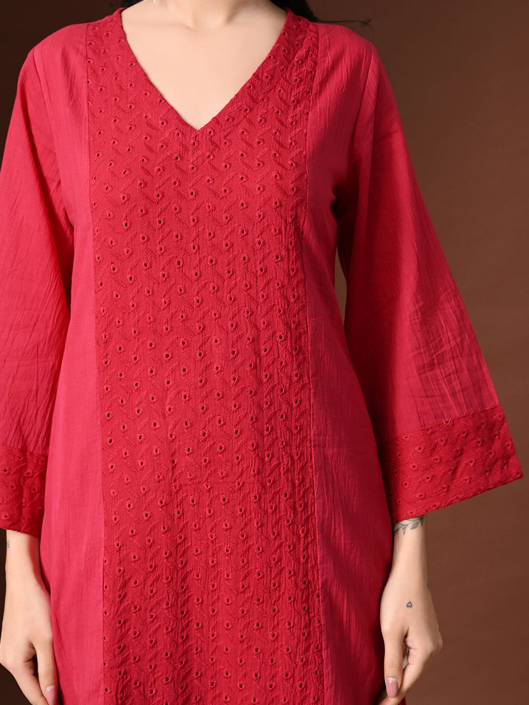 Myshka Women Red Pure Cotton Embroiderd Three-Forth Sleeve Kurta with Trouser