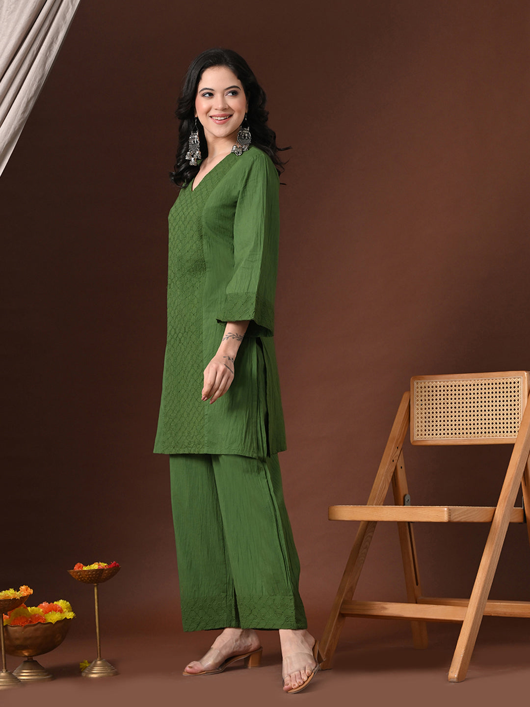 Myshka Women Green Pure Cotton Embroiderd Three-Forth Sleeve Kurta with Trouser