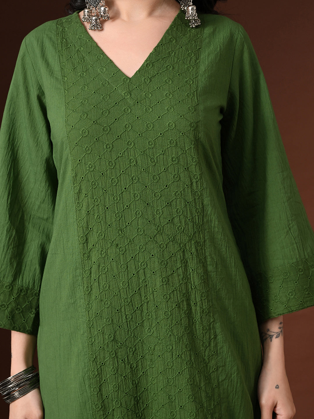 Myshka Women Green Pure Cotton Embroiderd Three-Forth Sleeve Kurta with Trouser