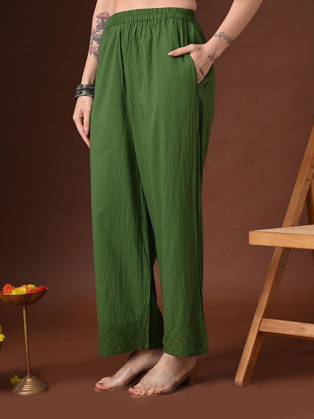 Myshka Women Green Pure Cotton Embroiderd Three-Forth Sleeve Kurta with Trouser
