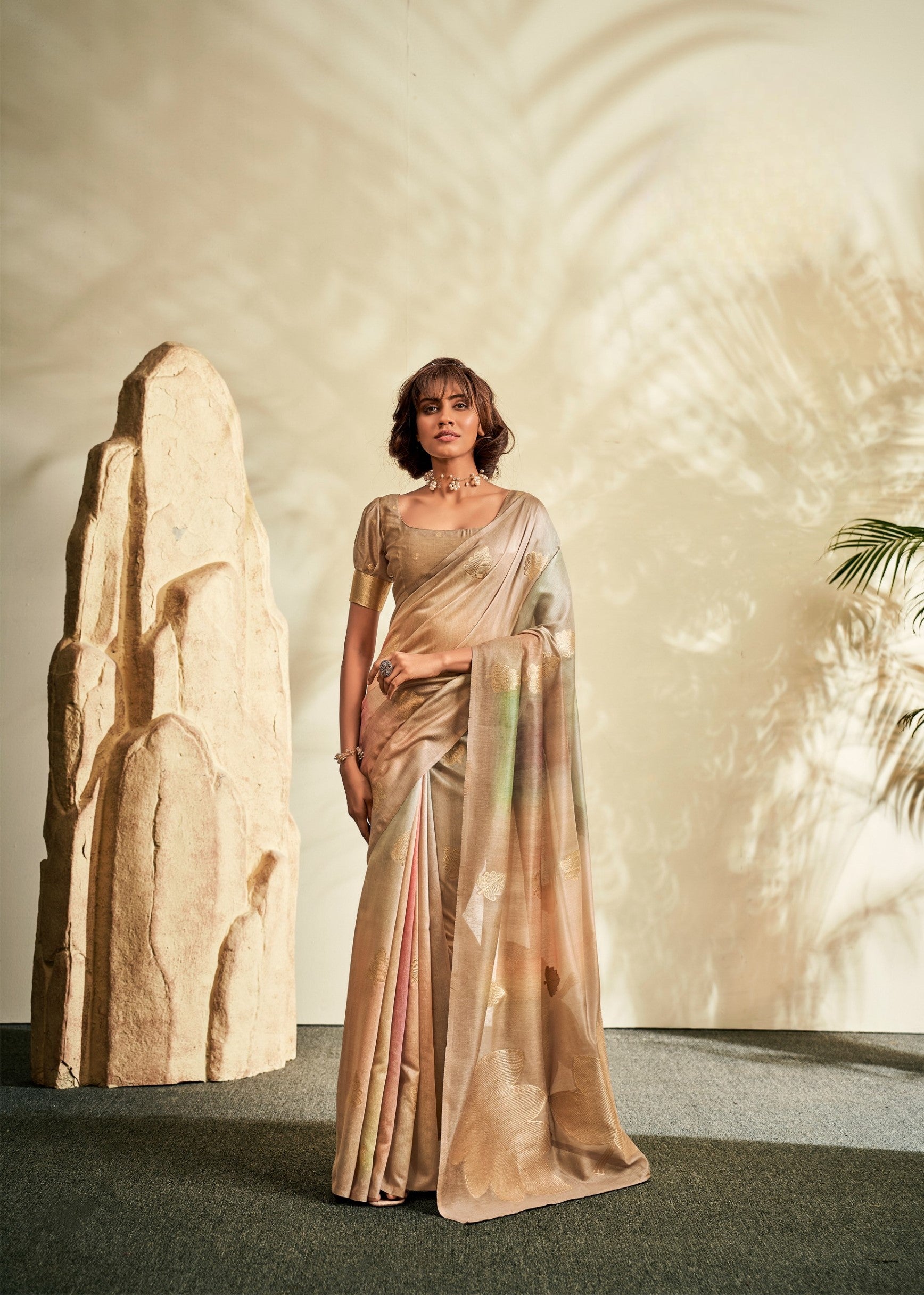 Anaita Cream Printed Handloom Khadi Silk Silk Saree With Blouse