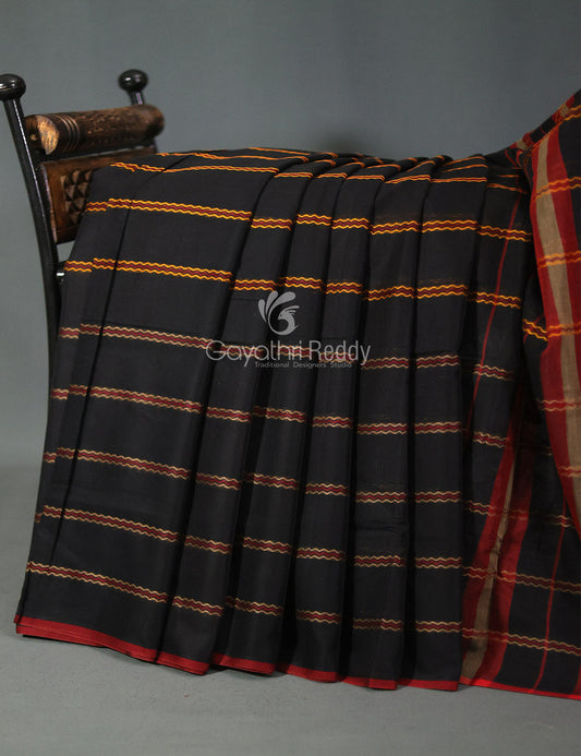 Combo of Black and Red Pure Narayanpet Cotton Saree By Gayathri Reddy Designer Studio - Grab2buy
