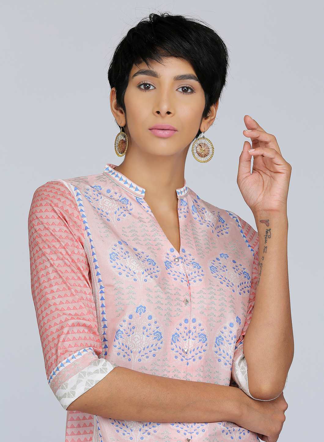 W for Woman Pink Mandarin Neck Printed kurta