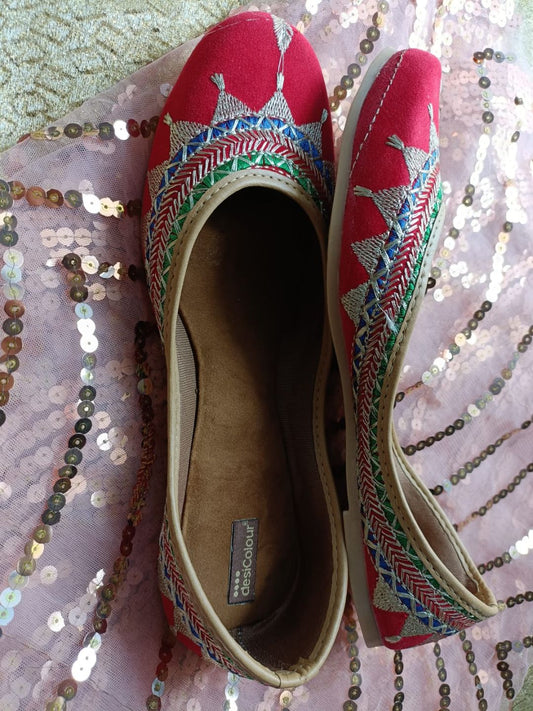 Desi Colour Women Indian Ethnic Footwear-Embroidered Red Zari