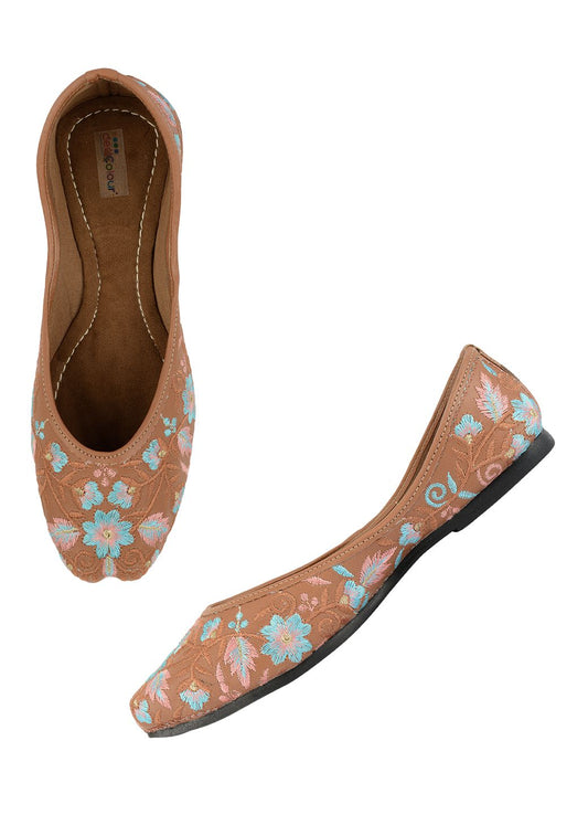 Desi Colour Women Indian Ethnic Footwear-Cushioned Peach Floral