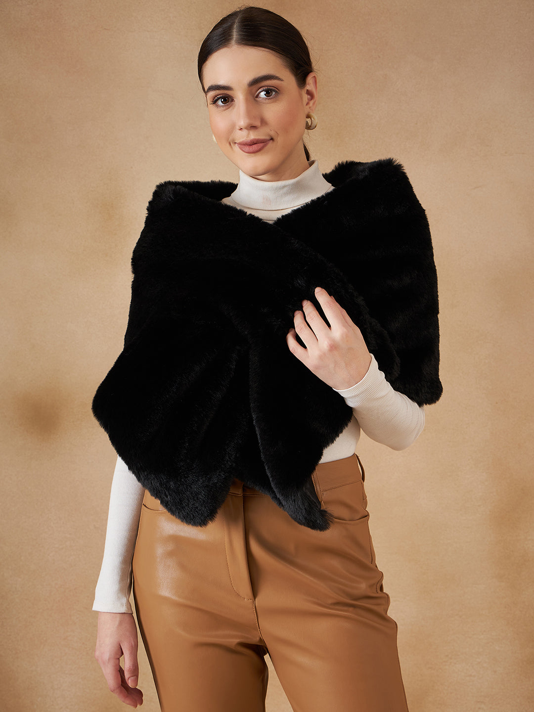 InWeave Women's Black Long Faux Fur Cape 