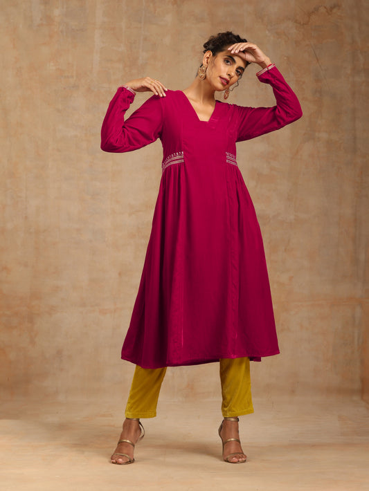 trueBrowns Rani Pink Velvet Embroidered Kurta 