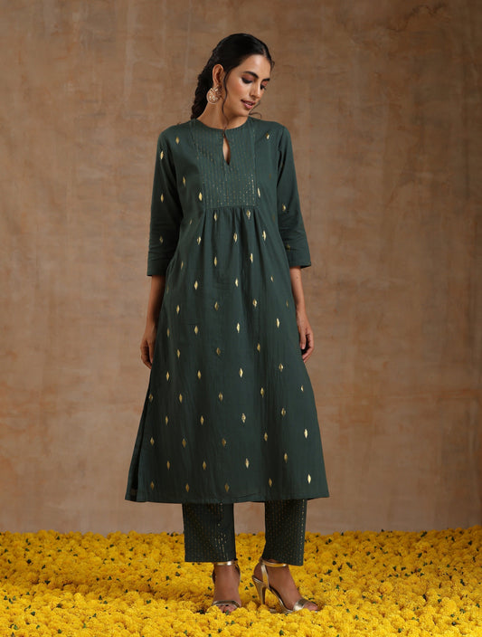 trueBrowns Dark Green Gold Cotton Yoke Kurta Set 