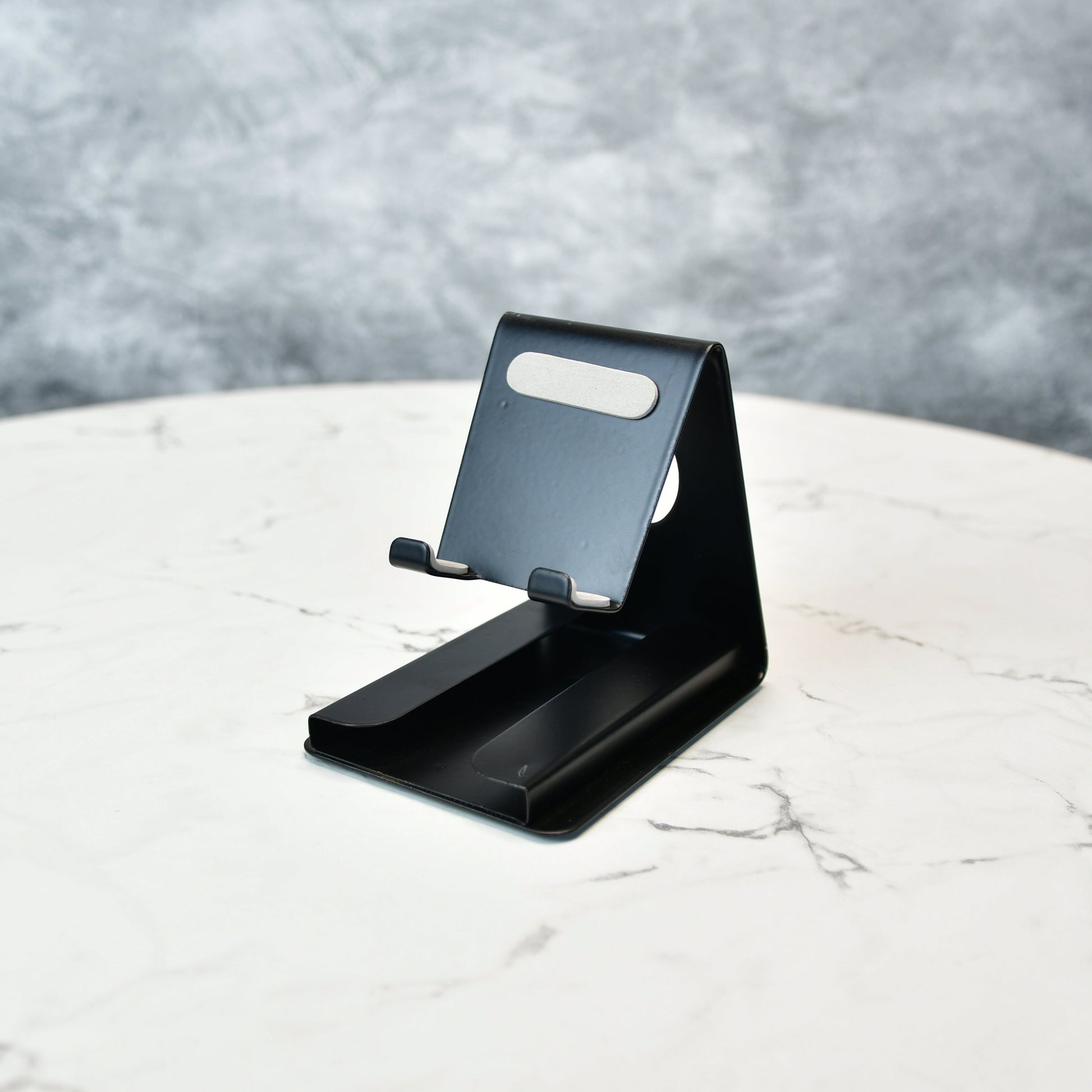 Sowpeace / White Padded Metal Phone Stand with Card Holder
