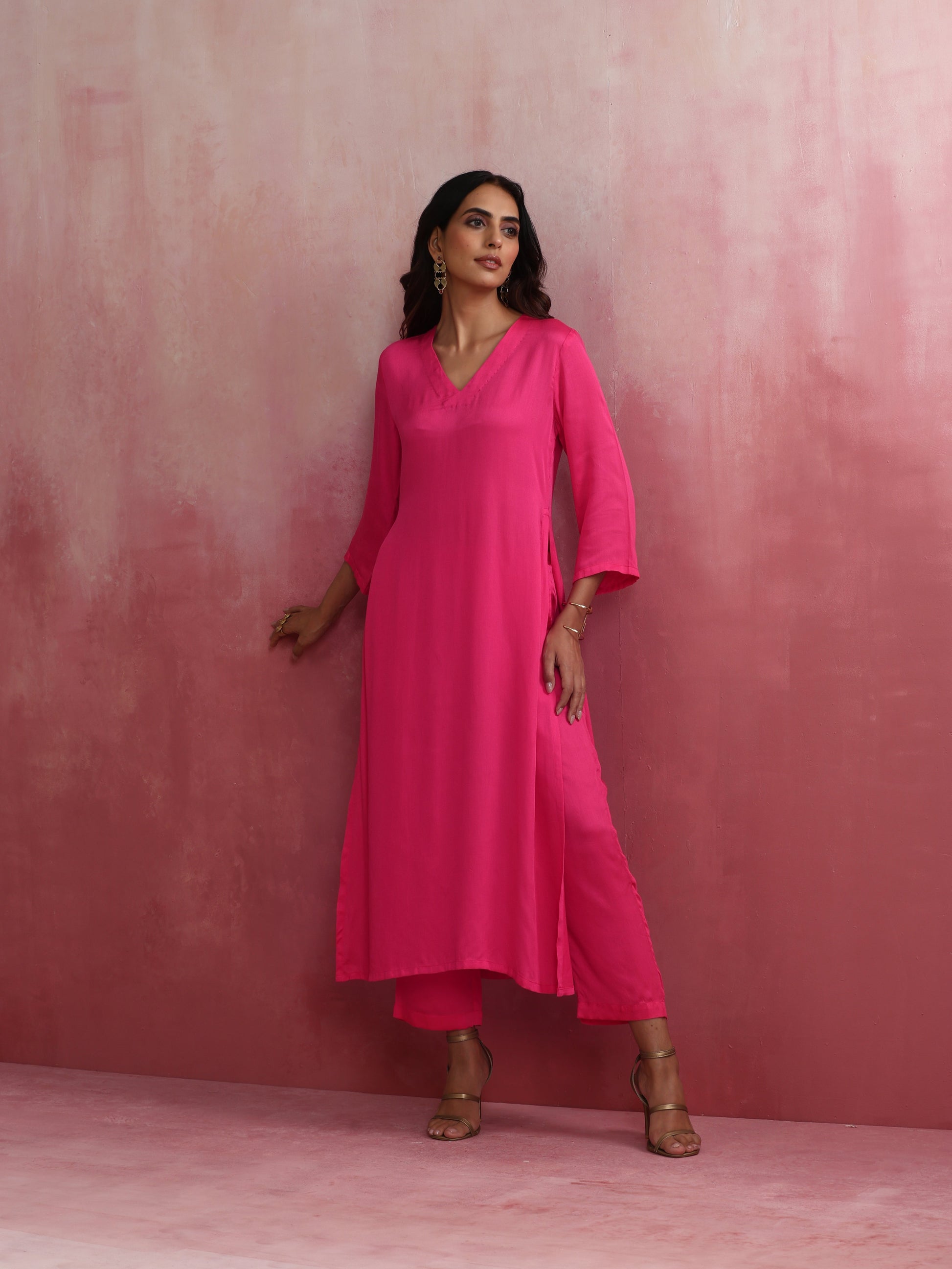 trueBrowns Pink Modal High Slit Kurta Set 