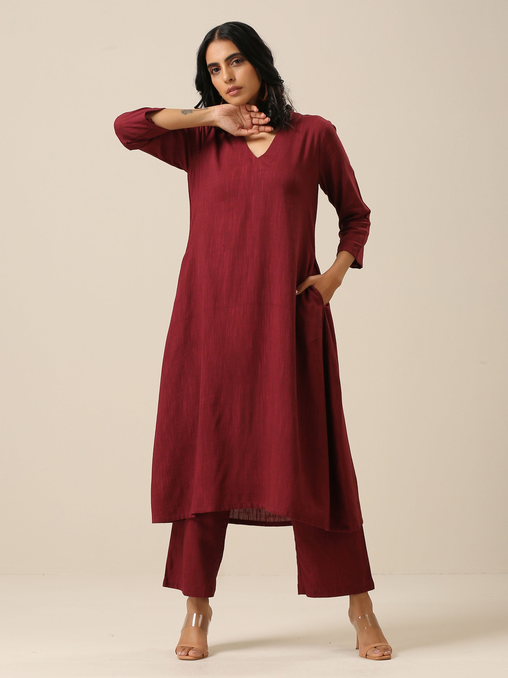 trueBrowns Ruby Wine Slub Texture Back Pleat Kurta Pant Set 