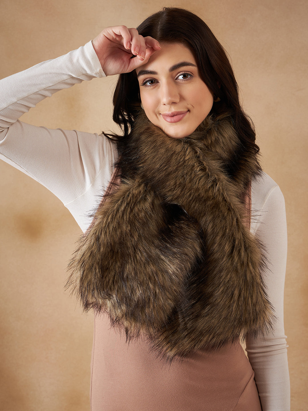 InWeave Women's Beige Print Faux Fur Neck Warmer 