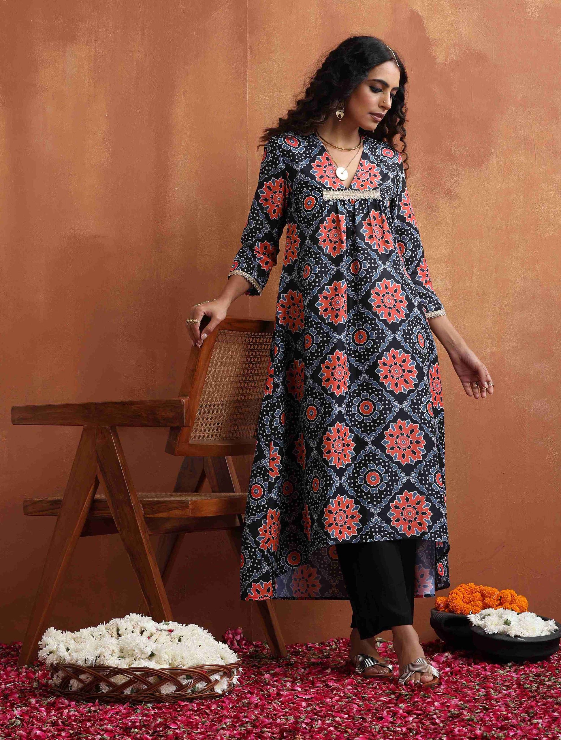 trueBrowns Black Ajrak Print Kurta Set 