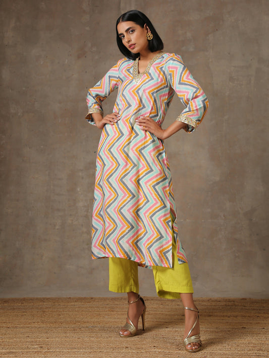 trueBrowns Multicolour Lehariya Printed Silk Kurta Pant Set 