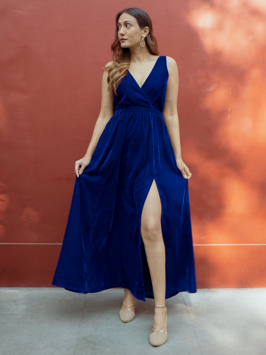 trueBrowns Blue Velvet Sleeveless Dress 