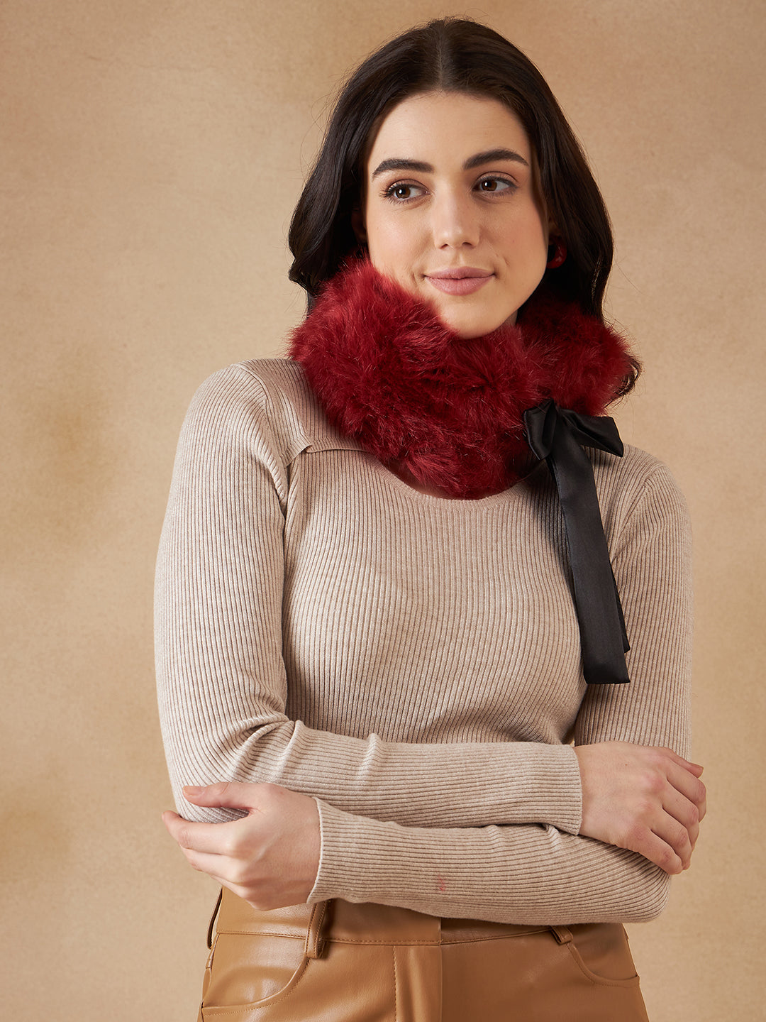InWeave Women's Bright Rust Fur Neckpiece 