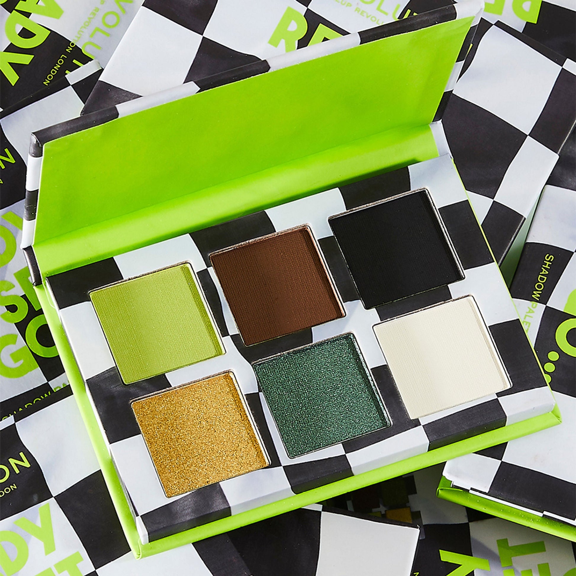 Makeup Revolution Power Eyeshadow Palette 90's Baby - Ready Set Go