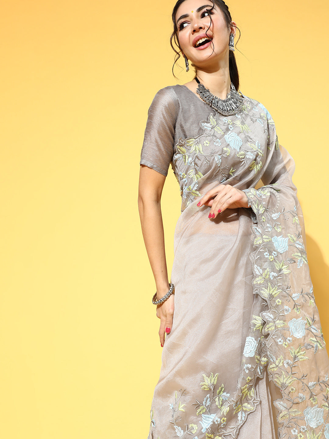 Saree Mall Solid Saree For Girls