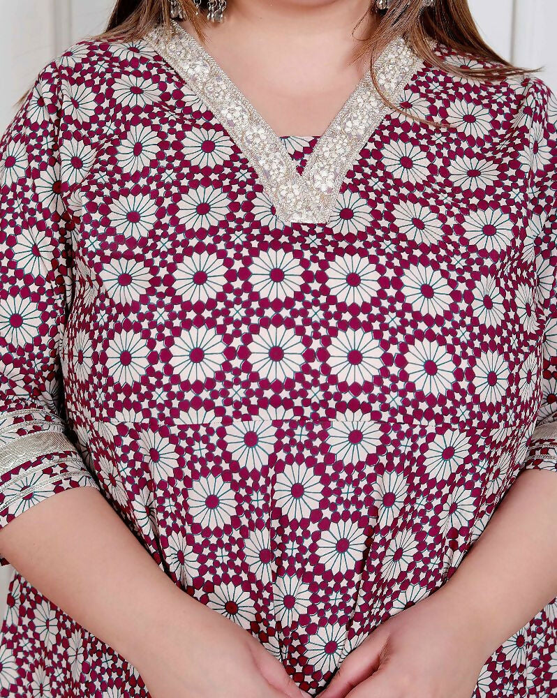 Miravan Plus Size Women'S Cream Embroidered Cotton Anarkali Kurta 