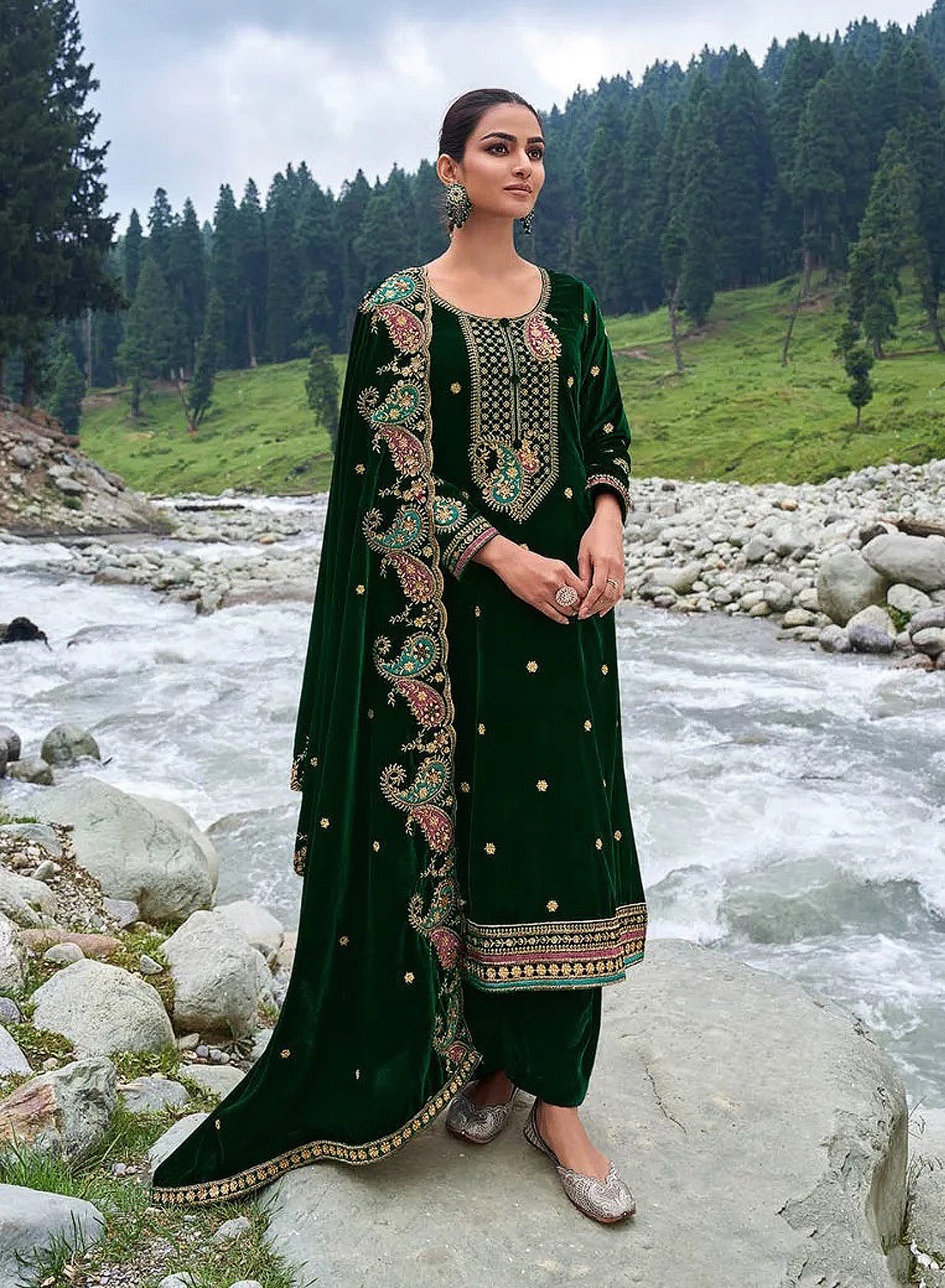 Lorenvalley Fashion Women Green Velvet Embroidered Salwar Suit Material
