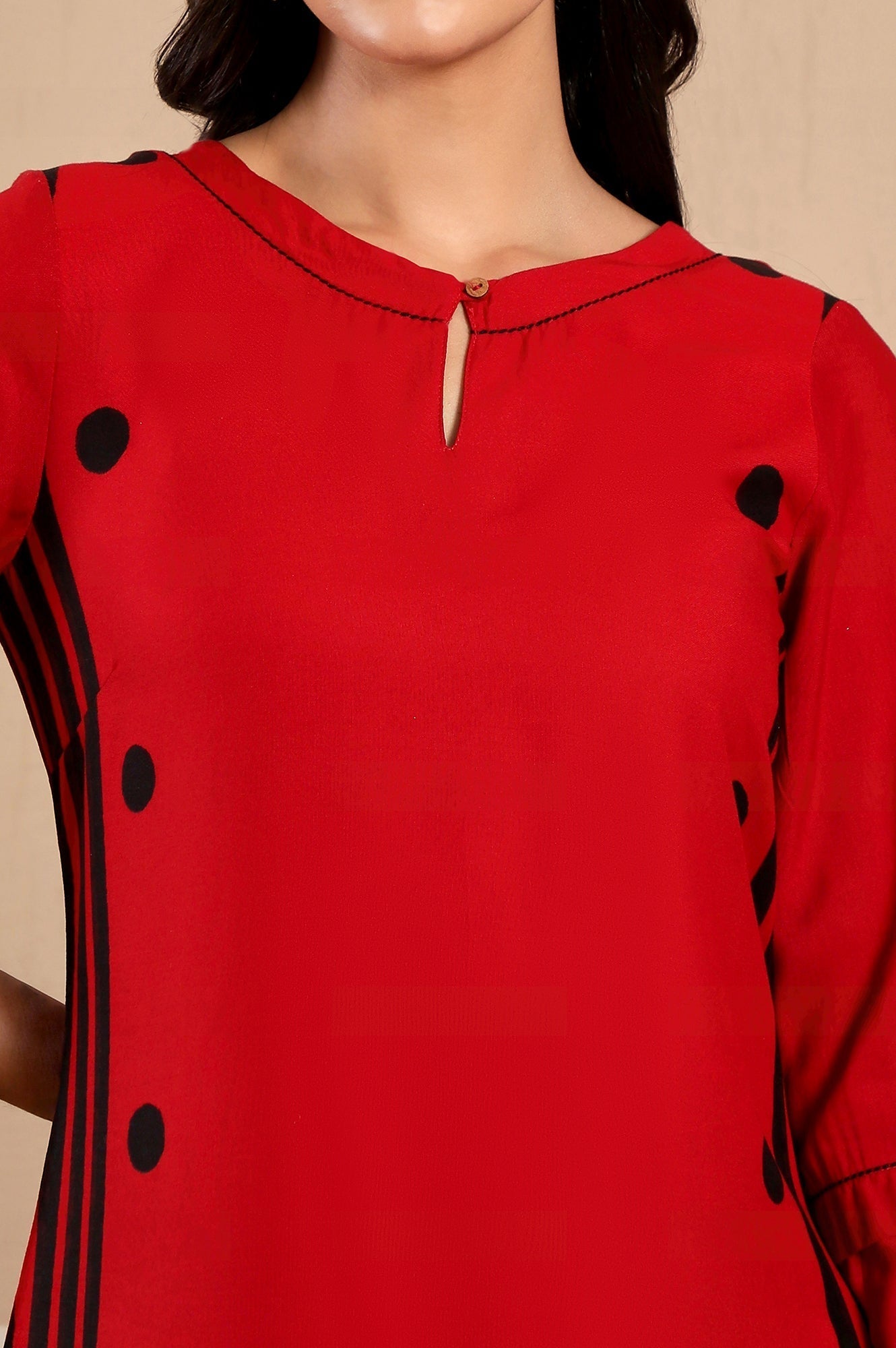 W for Woman Red Geometric Printed Straight Kurta with Straight pant Set