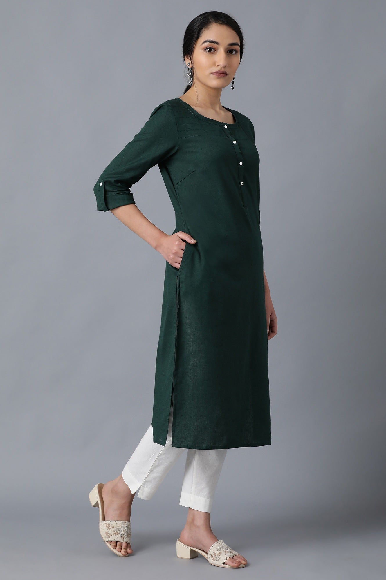 W for Woman Green Round Neck Solid kurta