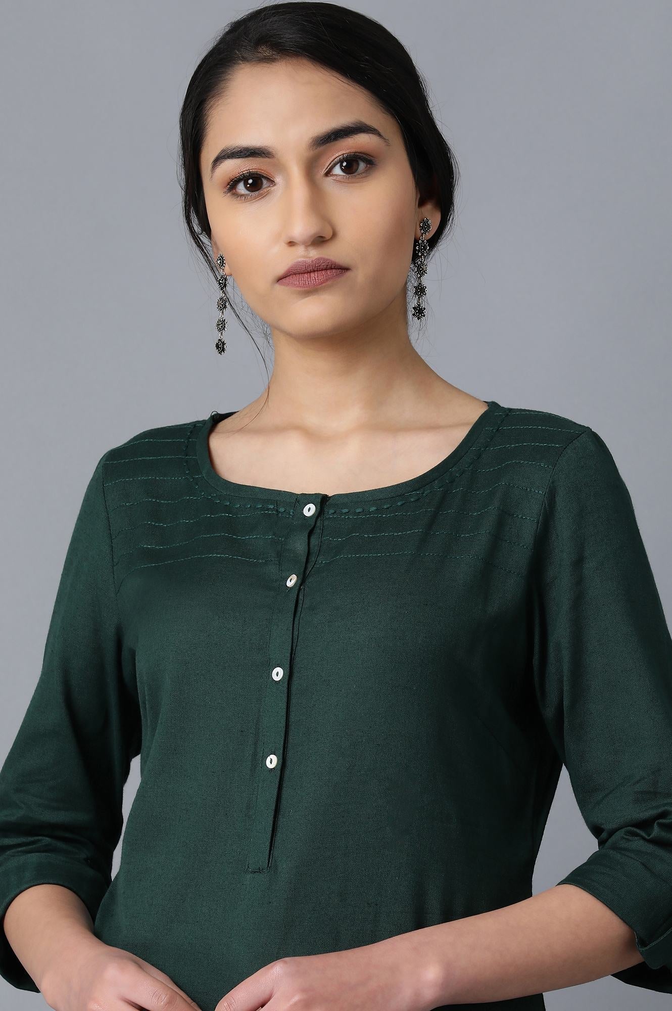 W for Woman Green Round Neck Solid kurta