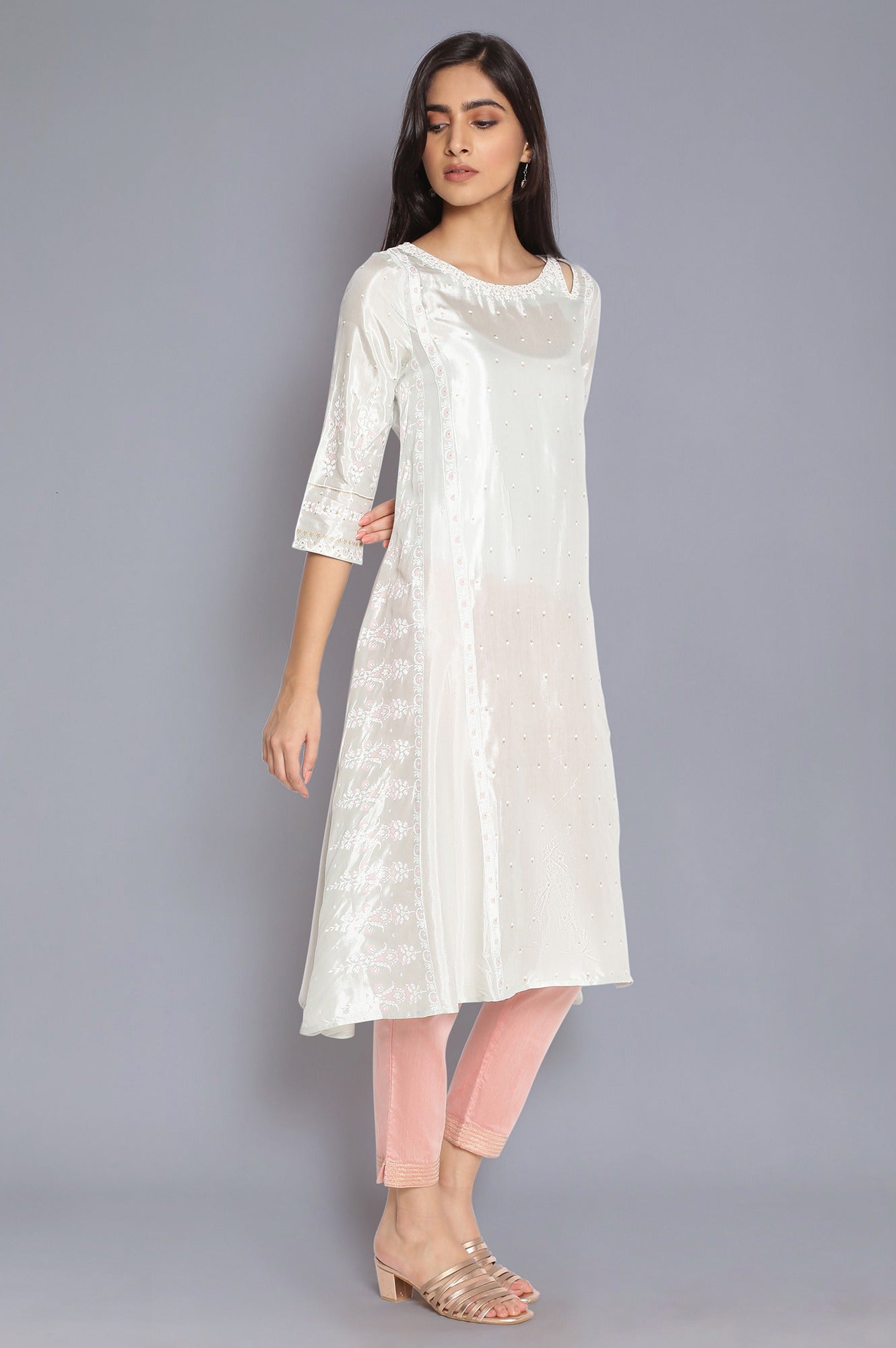 W for Woman Pista Green Printed kurta with Embroidery