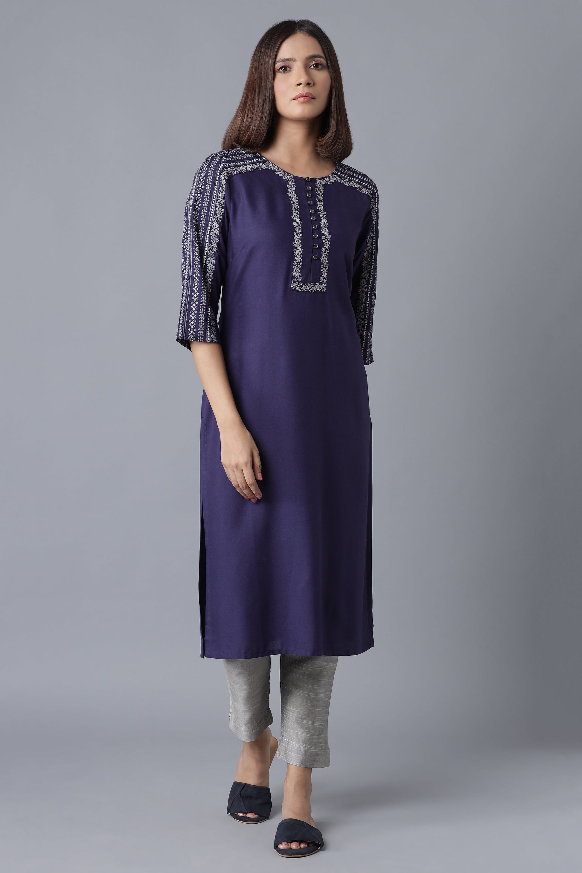 W for Woman Blue Embroidered Straight kurta
