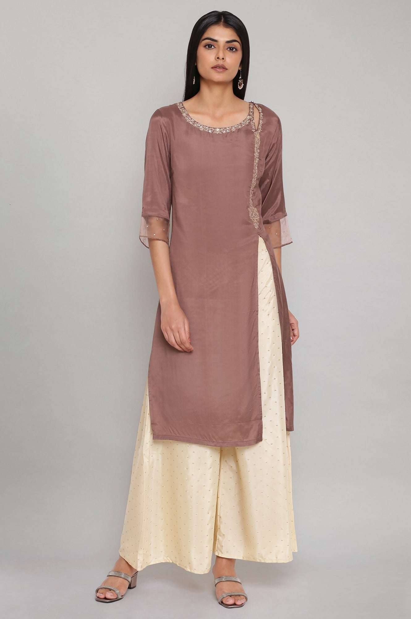 W for Woman Purple Embroidered kurta-Flared Pants Set