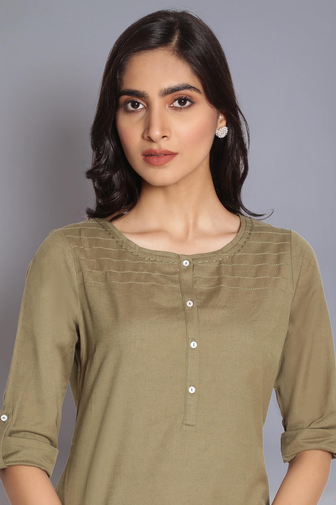 W for Woman Green Round Neck Solid kurta