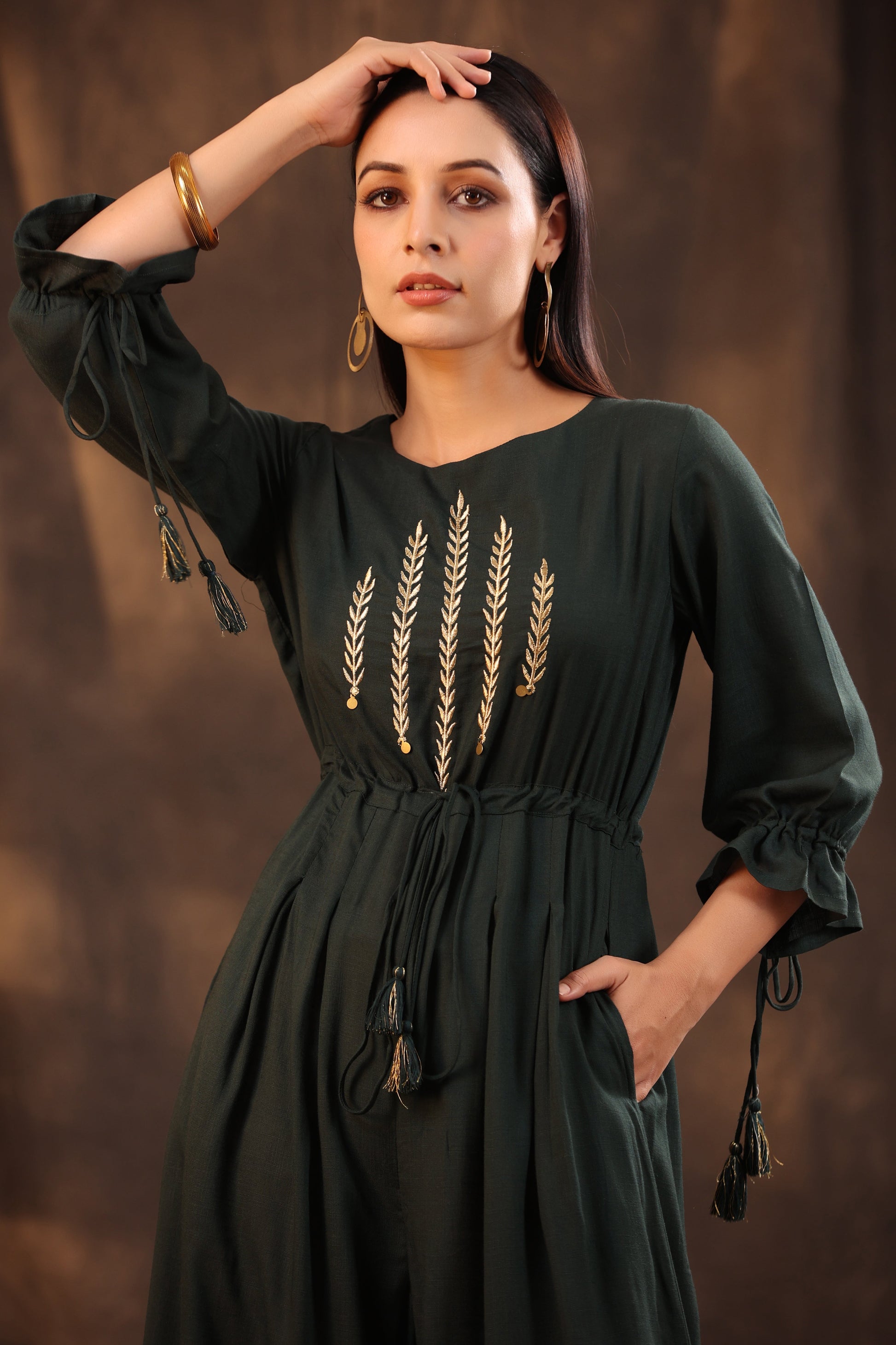 Juniper Women Jadegreen Rayon Slub Embroidered Regular Jumpsuit 