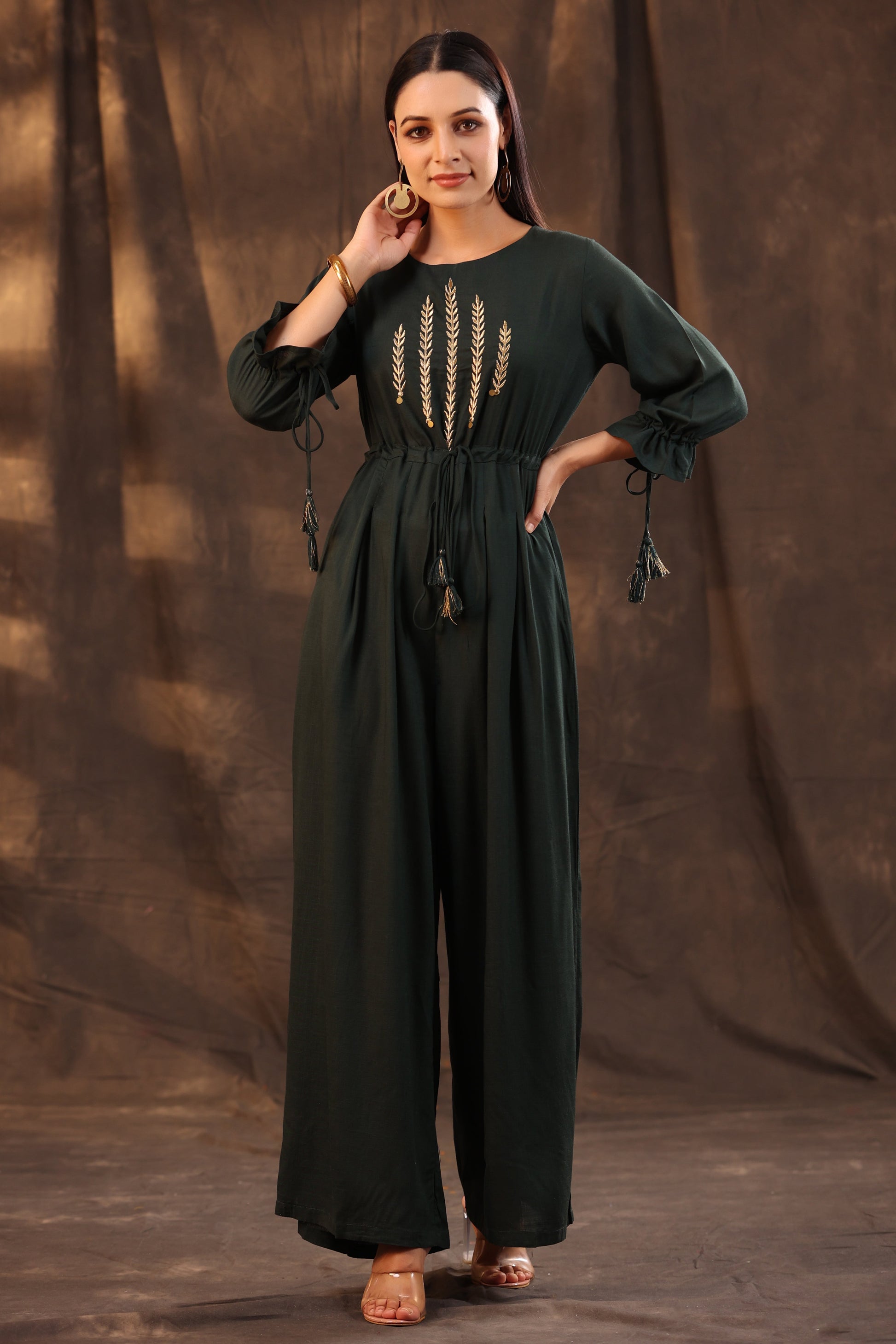 Juniper Women Jadegreen Rayon Slub Embroidered Regular Jumpsuit 