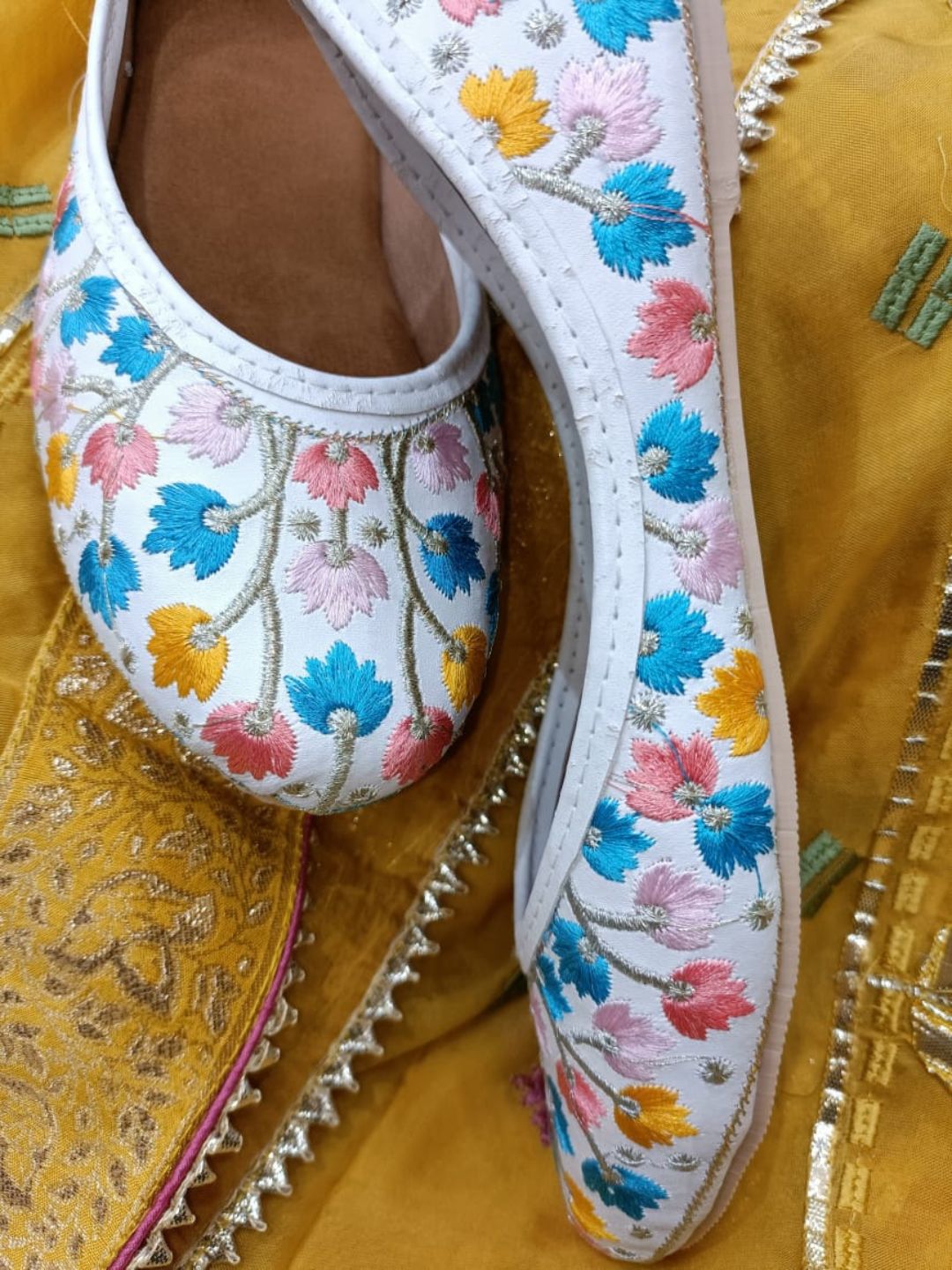 Desi Colour Women Indian Ethnic Footwear-Multi Heavy Work-LR