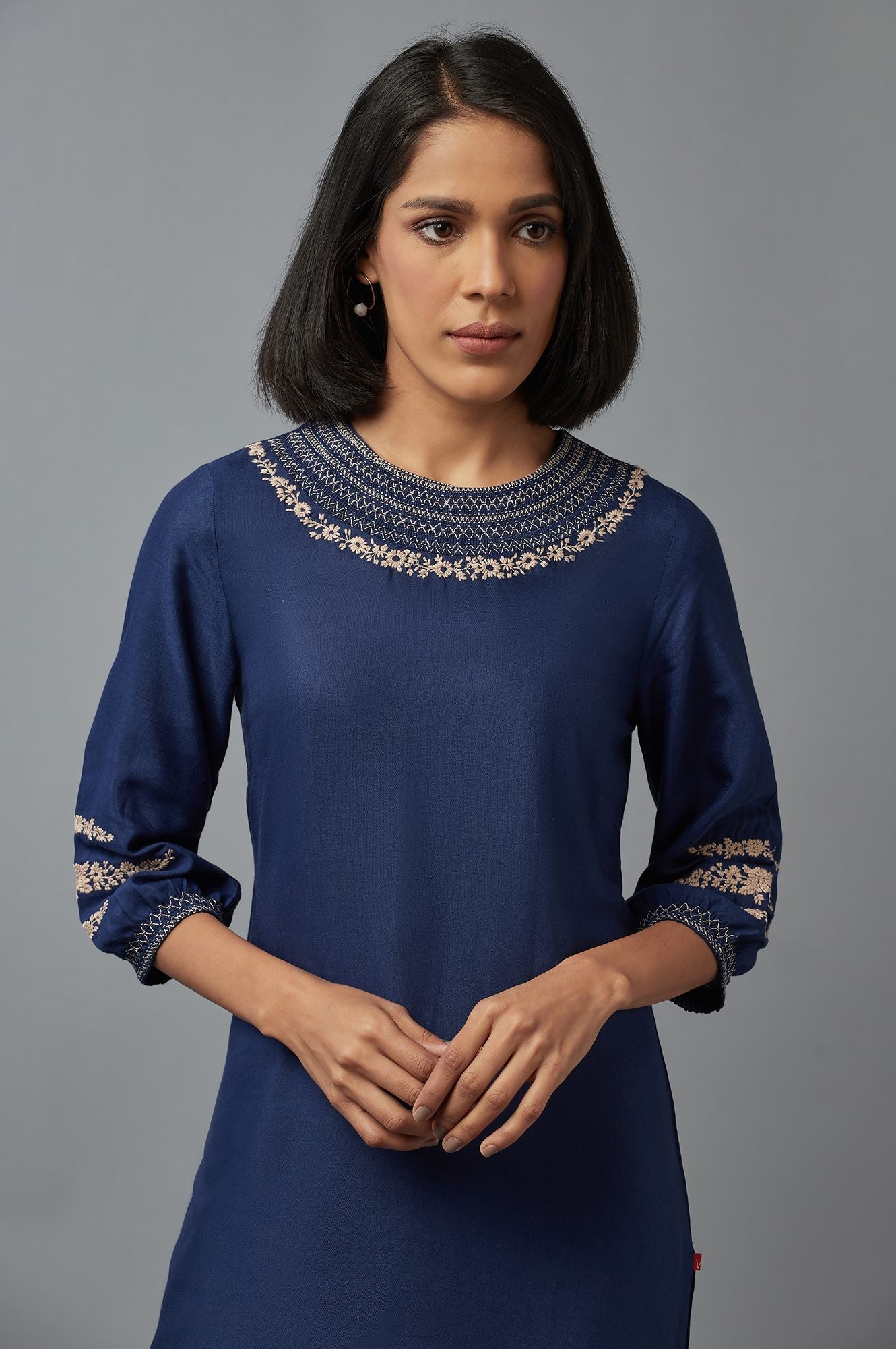W for Woman Navy Blue Embroidered kurta