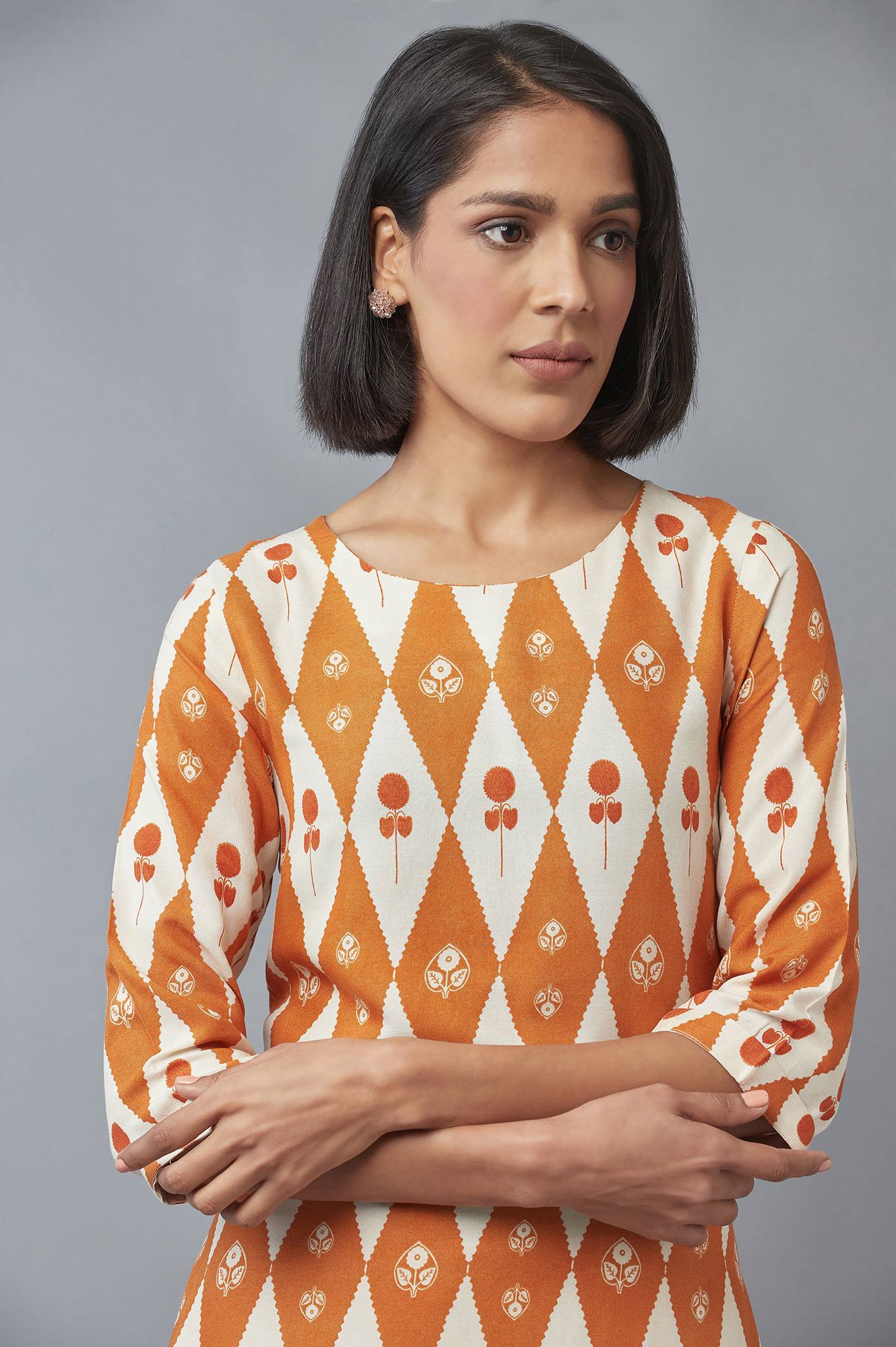 W for Woman Orange Floral Printed Rayon A-Line Kurta and Parallel Pant Set