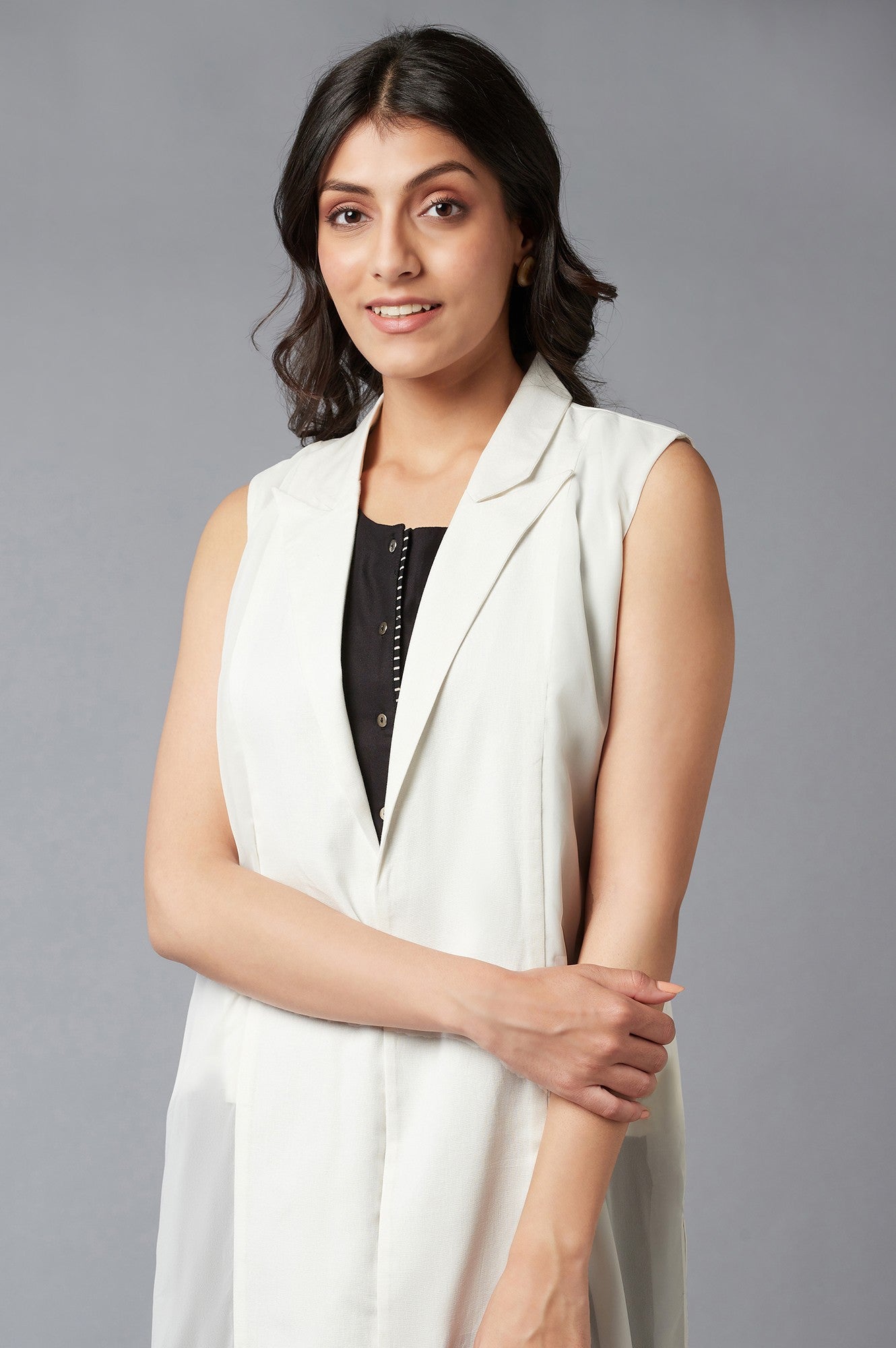 W for Woman White Straight Seer Sucker Lapel Collar Jacket  Grab2Buy WforWoman Grab2Buy